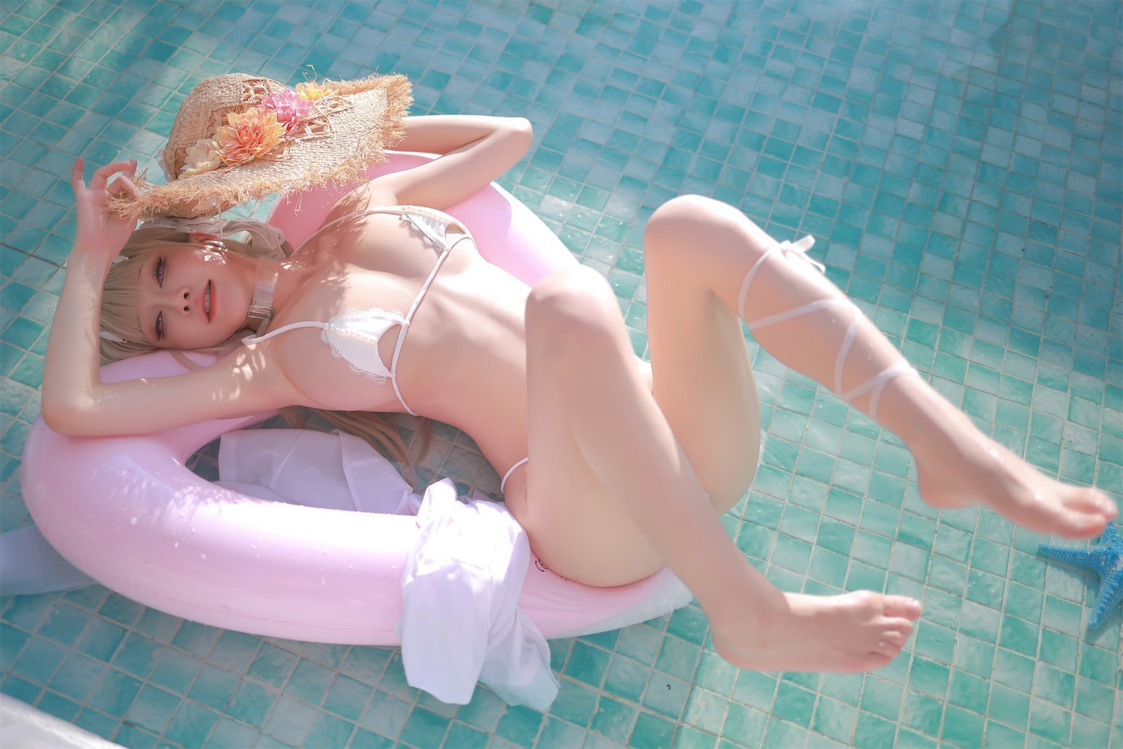 水淼aqua NIKKE毒蛇泳装